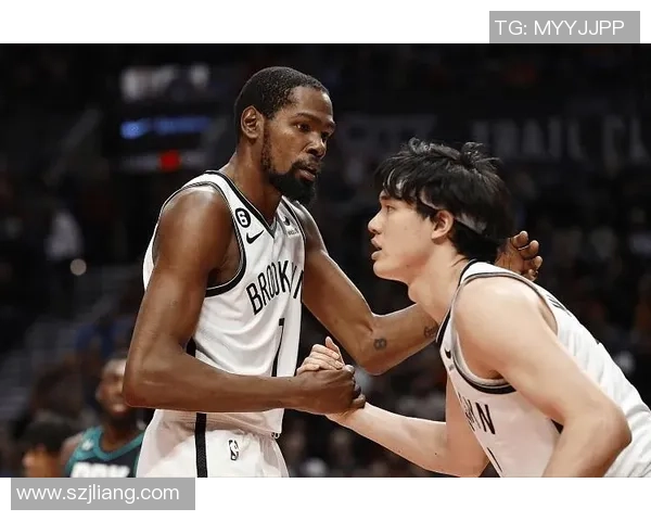 巴西与墨西哥激战正酣贺炜解读精彩瞬间与战术分析