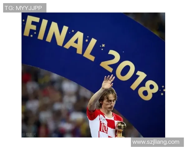 希腊与沙尔克激战正酣比分揭晓引发球迷热议